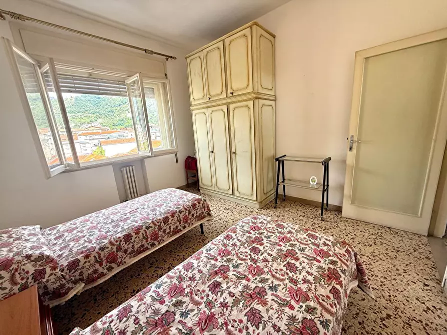 Immagine 10 di Appartamento in vendita  a Massa