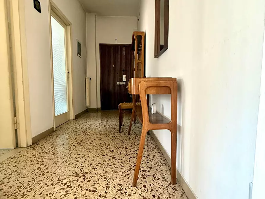 Immagine 16 di Appartamento in vendita  a Massa