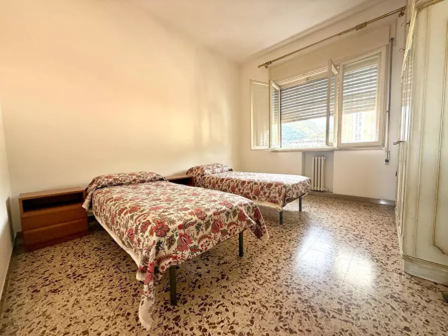 Immagine 9 di Appartamento in vendita  a Massa