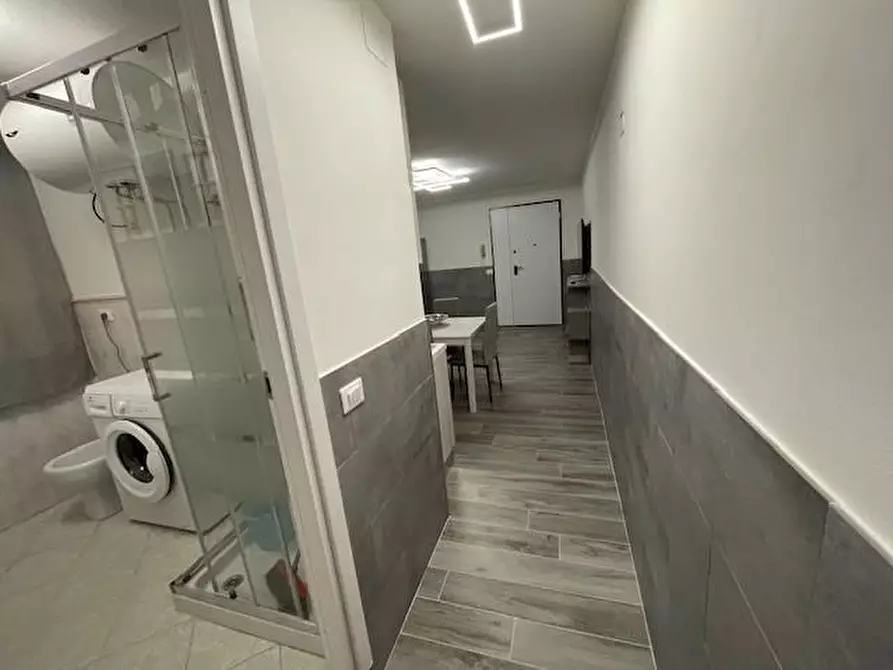 Immagine 19 di Seminterrato in vendita  a Massa