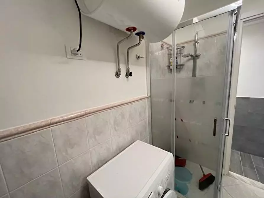 Immagine 7 di Seminterrato in vendita  a Massa