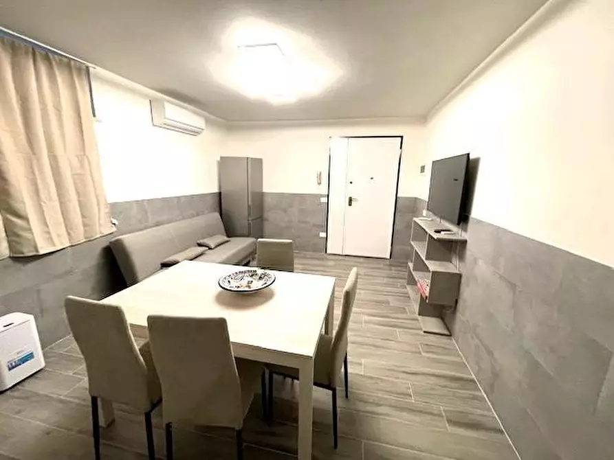 Immagine 2 di Seminterrato in vendita  a Massa