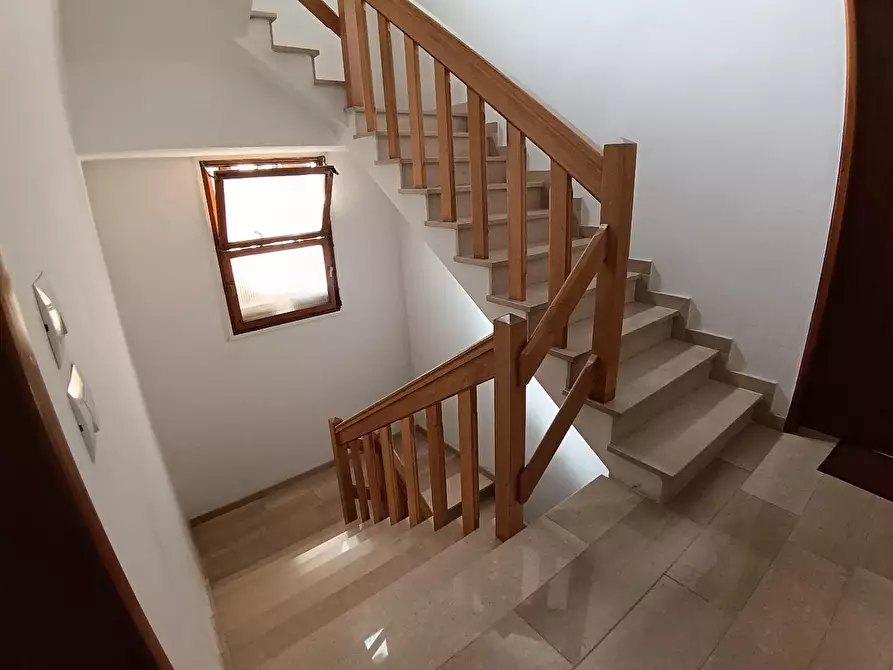 Immagine 27 di Appartamento in affitto  a Empoli