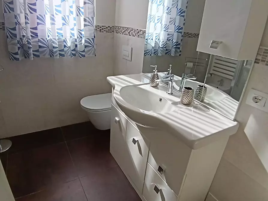 Immagine 16 di Appartamento in affitto  a Empoli