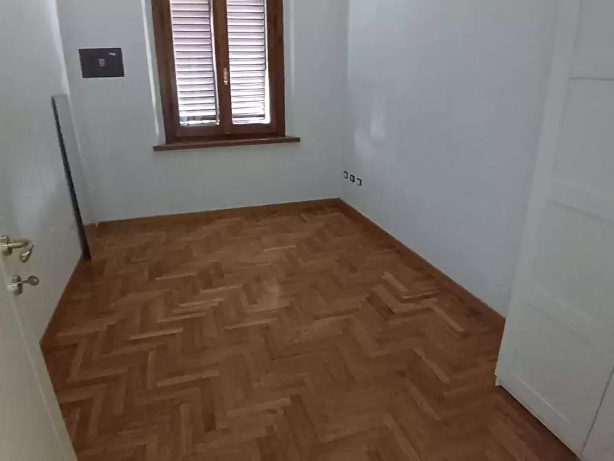 Immagine 19 di Appartamento in affitto  a Empoli