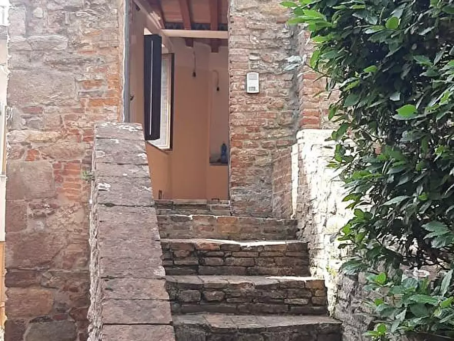 Immagine 20 di Terratetto in affitto  a Vicopisano