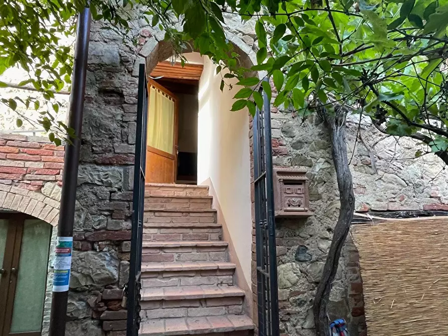 Immagine 1 di Appartamento in vendita  a Murlo