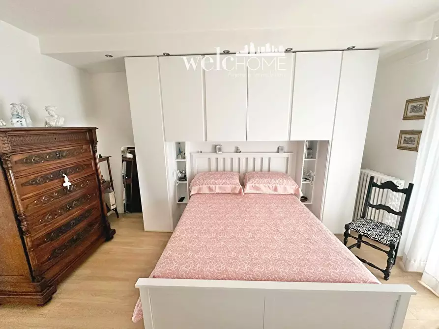 Immagine 28 di Appartamento in vendita  a Campi Bisenzio