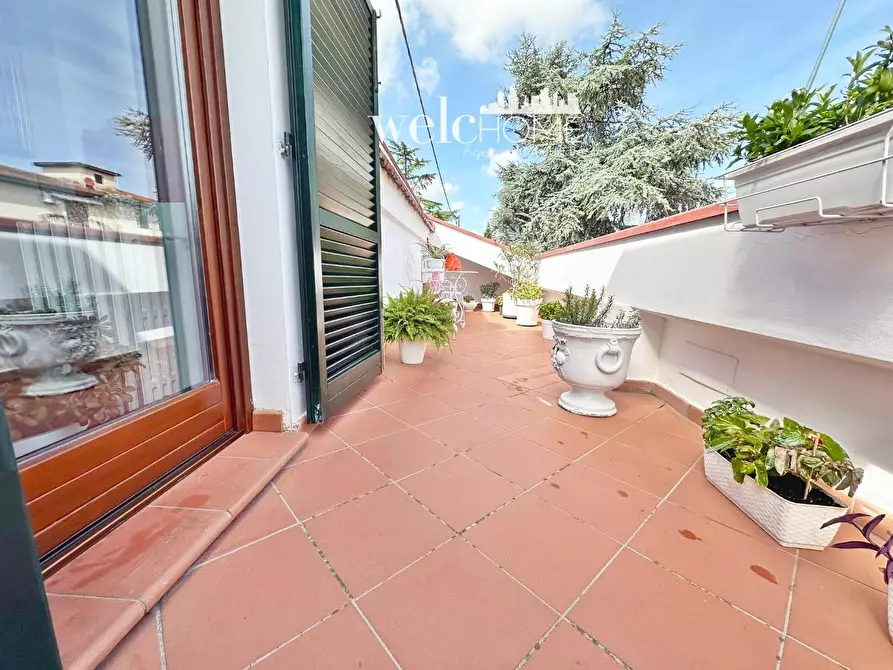 Immagine 18 di Appartamento in vendita  a Campi Bisenzio