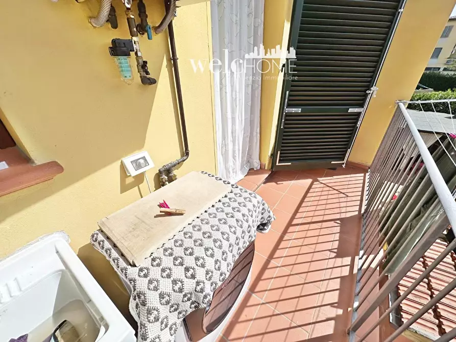 Immagine 33 di Appartamento in vendita  a Campi Bisenzio