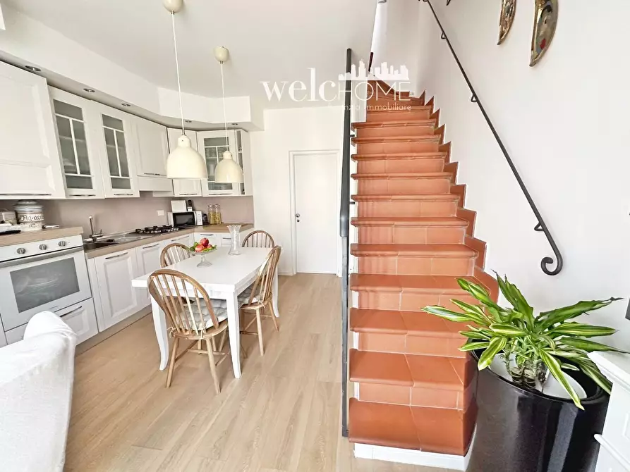 Immagine 9 di Appartamento in vendita  a Campi Bisenzio