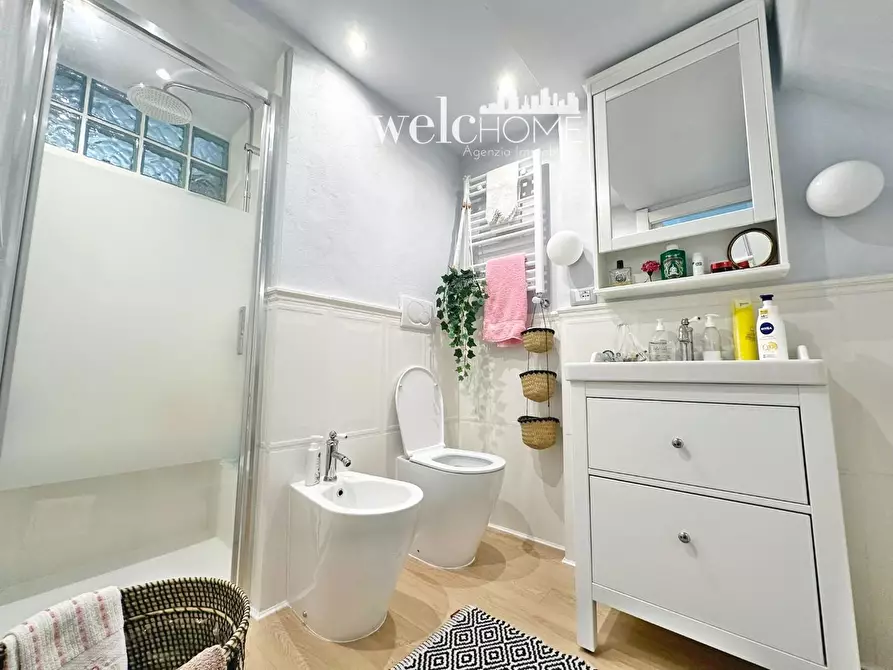 Immagine 30 di Appartamento in vendita  a Campi Bisenzio