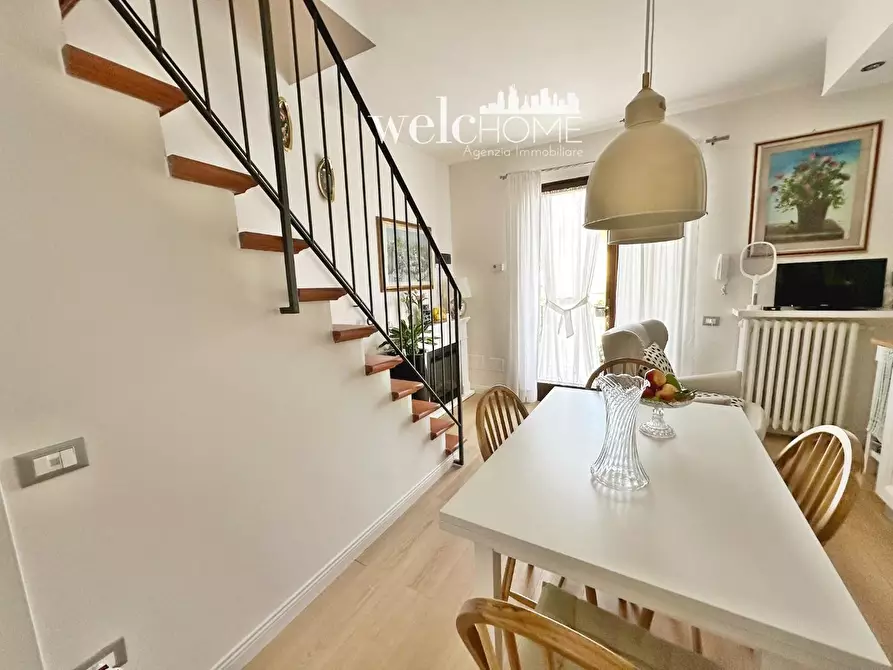 Immagine 25 di Appartamento in vendita  a Campi Bisenzio