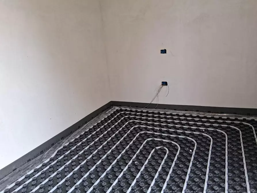 Immagine 9 di Terratetto in vendita  a Capannori