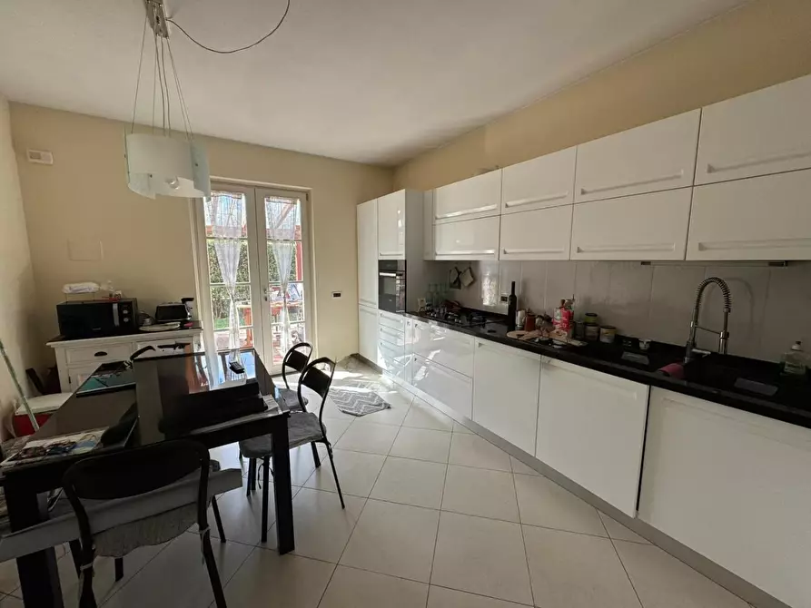 Immagine 19 di Villa in vendita  a Capannori