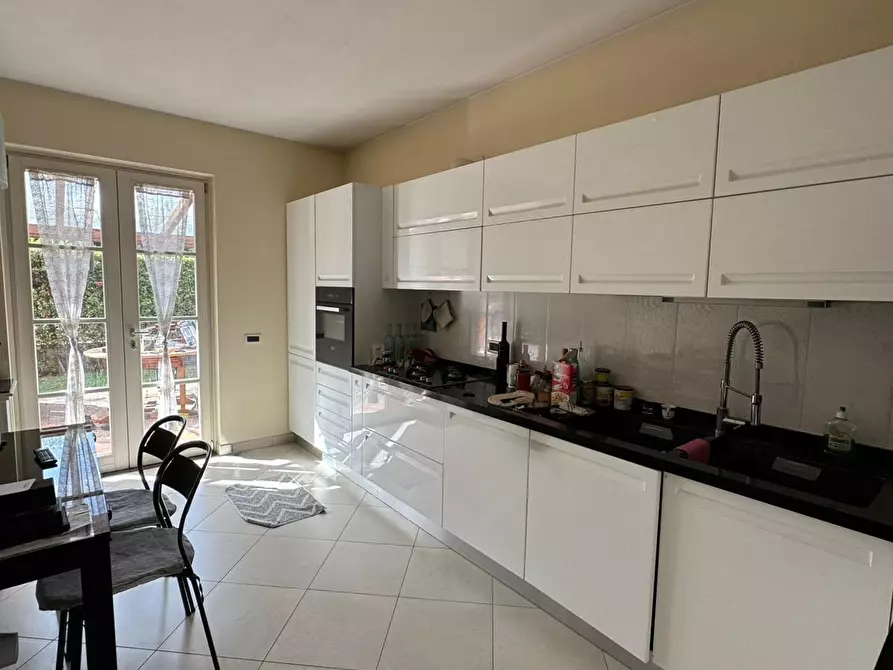 Immagine 16 di Villa in vendita  a Capannori