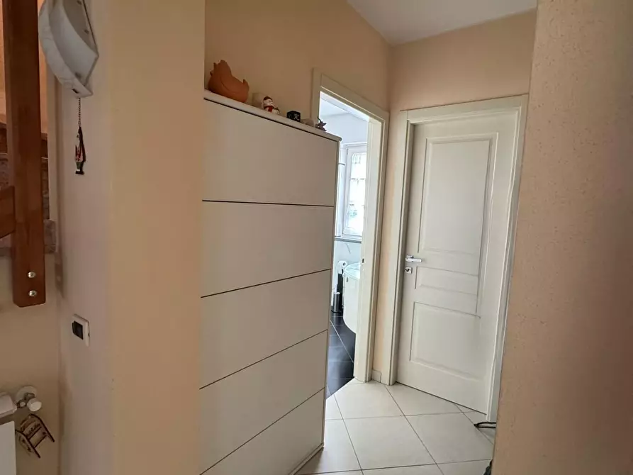 Immagine 14 di Villa in vendita  a Capannori