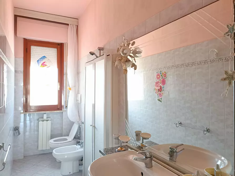 Immagine 14 di Appartamento in vendita  a Empoli