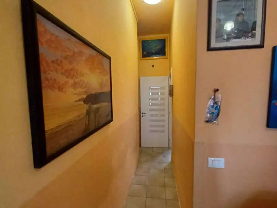 Immagine 4 di Appartamento in vendita  a Viareggio