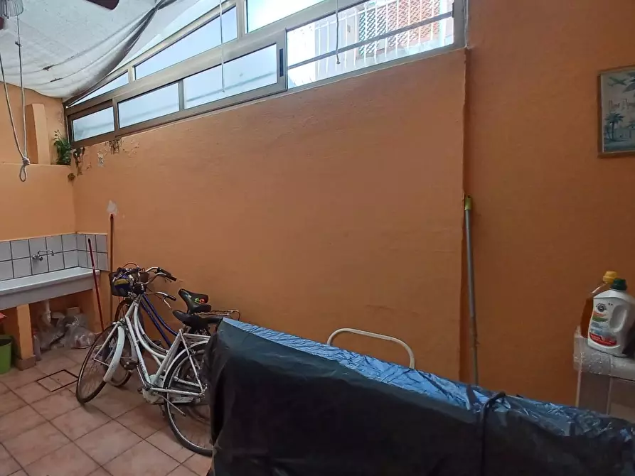 Immagine 3 di Appartamento in vendita  a Viareggio