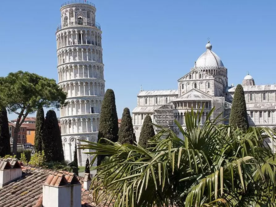 Immagine 2 di Locale commerciale in vendita  a Pisa