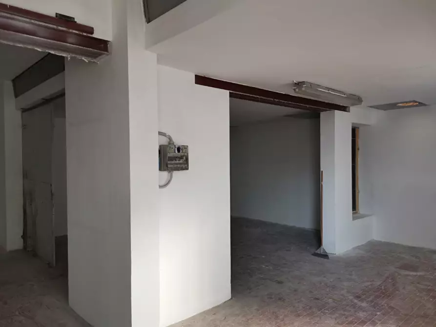 Immagine 13 di Attività artigianale in vendita  a Colle Di Val D'elsa