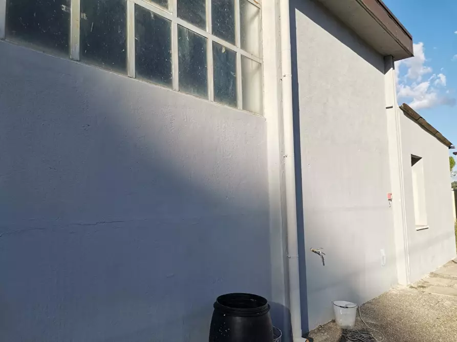 Immagine 18 di Attività artigianale in vendita  a Colle Di Val D'elsa