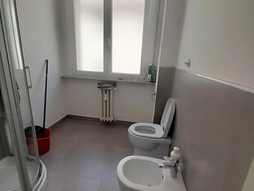 Immagine 12 di Appartamento in vendita  a Livorno