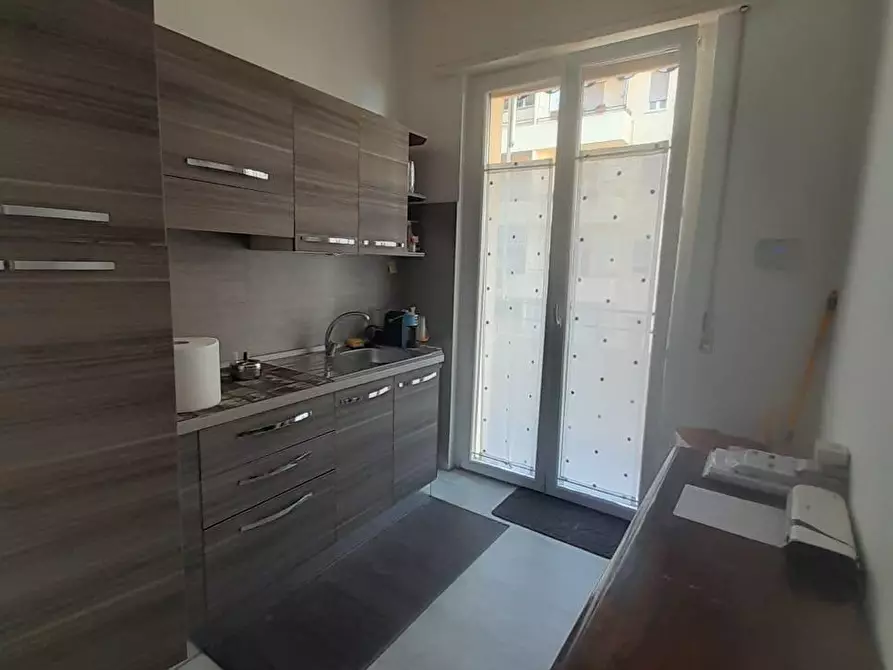 Immagine 3 di Appartamento in vendita  a Livorno