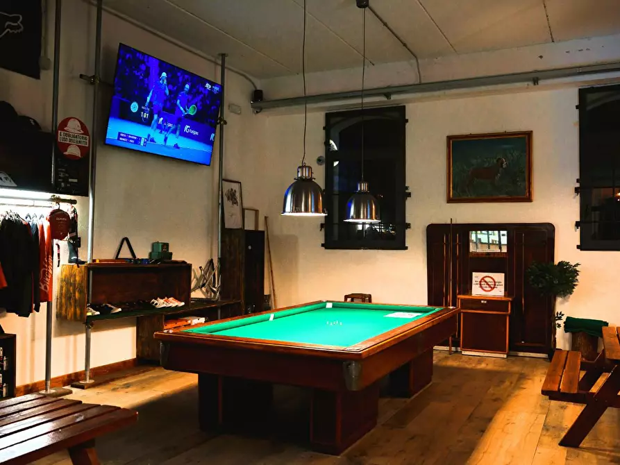 Immagine 4 di Attività commerciale in vendita  a San Giuliano Terme