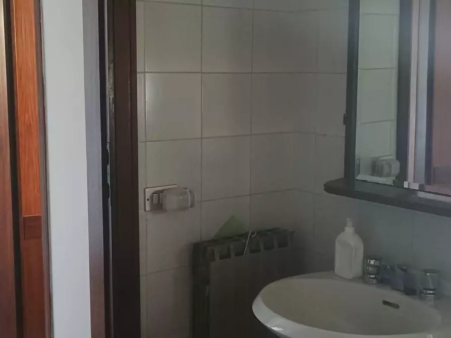 Immagine 2 di Appartamento in vendita  a Viareggio