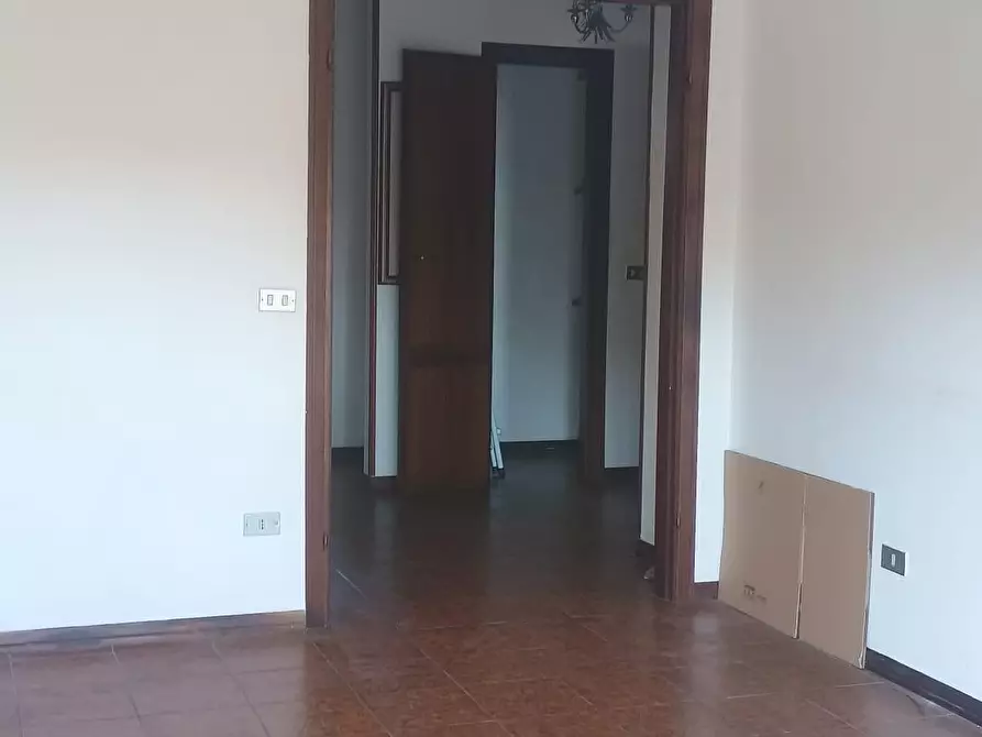 Immagine 8 di Appartamento in vendita  a Viareggio