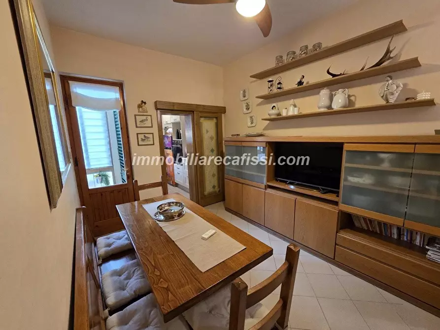 Immagine 6 di Appartamento in vendita  a Prato