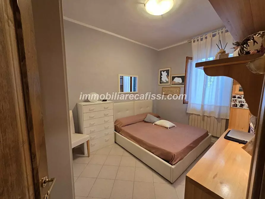 Immagine 14 di Appartamento in vendita  a Prato