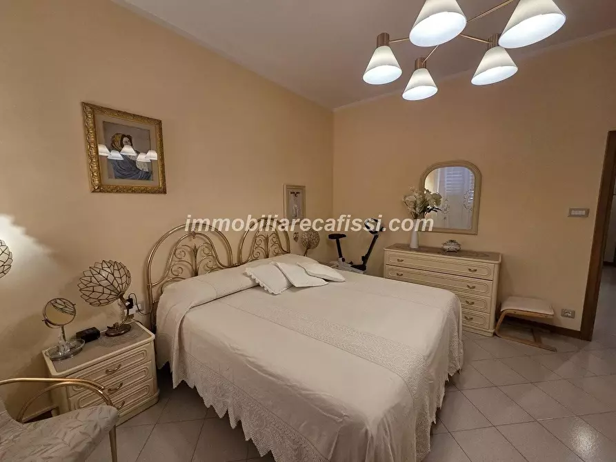 Immagine 12 di Appartamento in vendita  a Prato