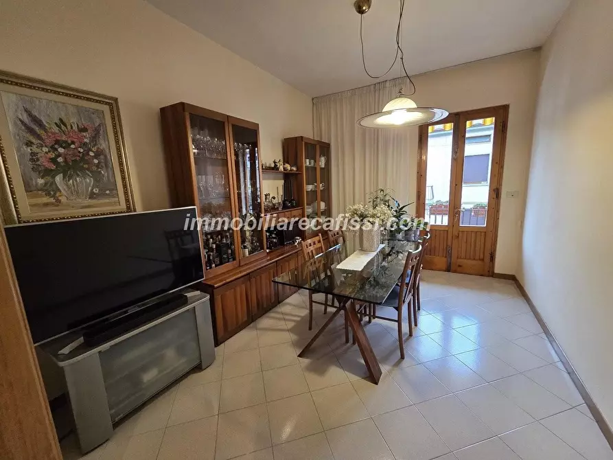 Immagine 4 di Appartamento in vendita  a Prato