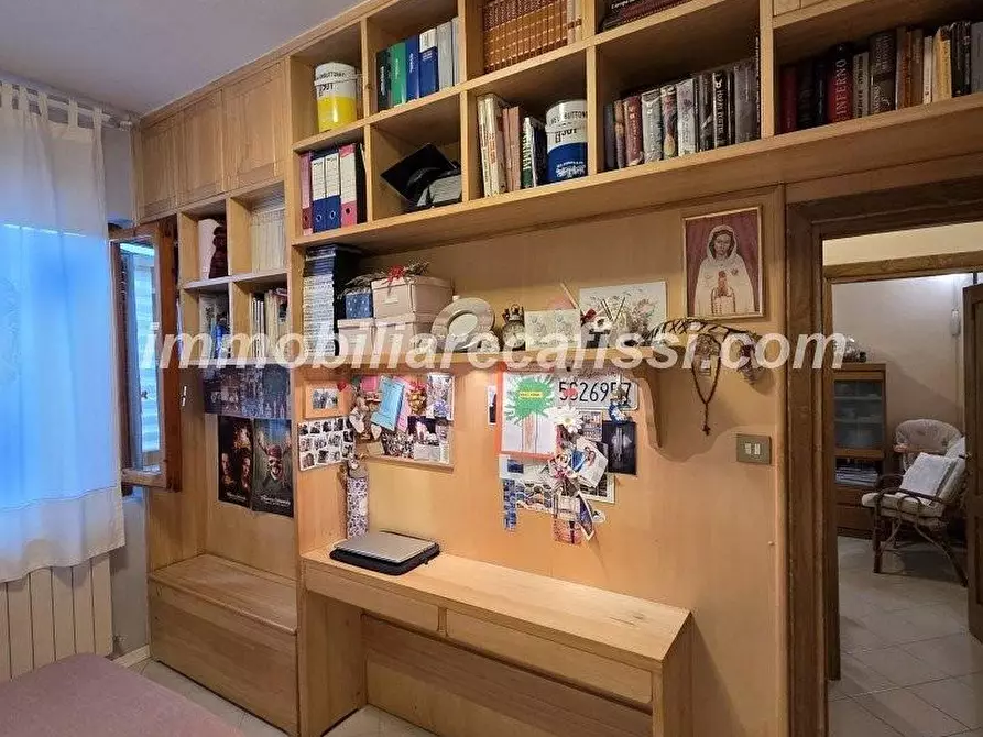 Immagine 16 di Appartamento in vendita  a Prato