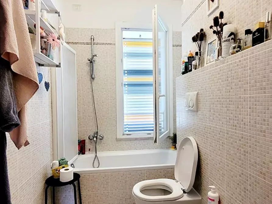 Immagine 19 di Appartamento in vendita  a Pisa