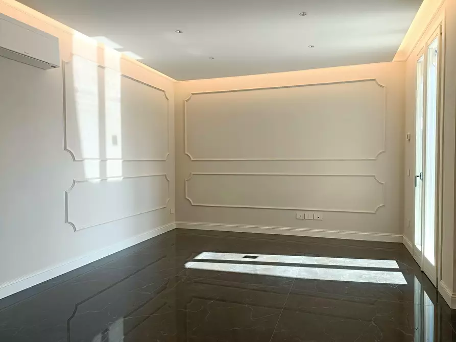 Immagine 10 di Mansarda in vendita  a Empoli