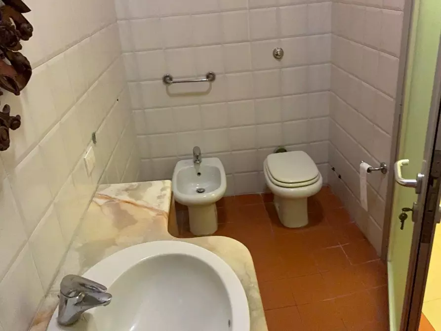 Immagine 13 di Appartamento in affitto  a San Giuliano Terme