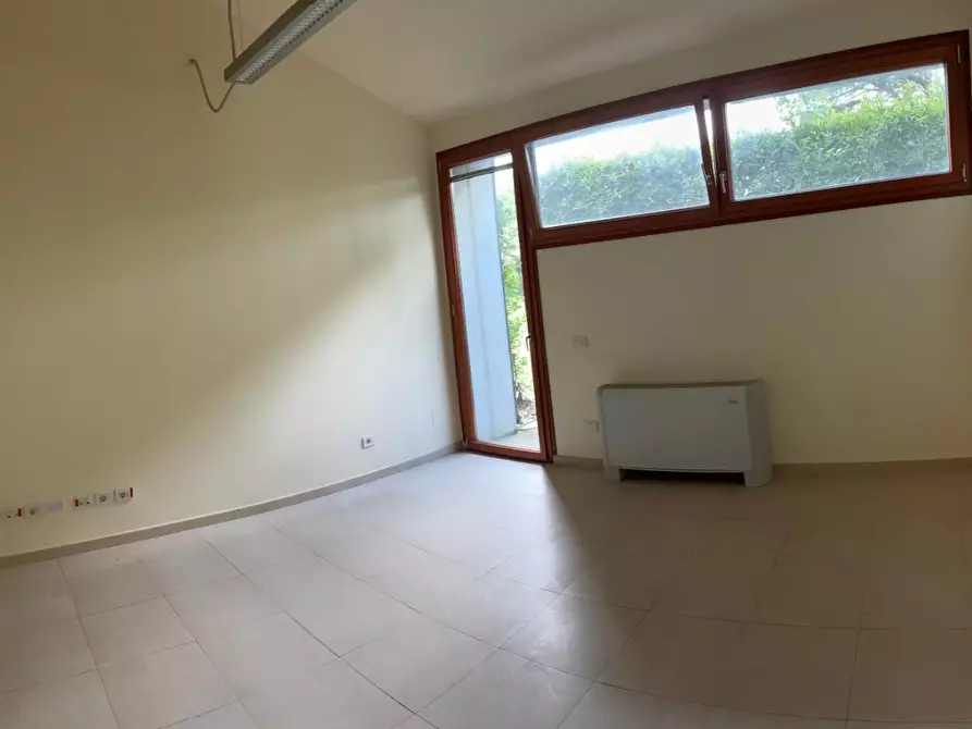 Immagine 10 di Appartamento in affitto  a San Giuliano Terme