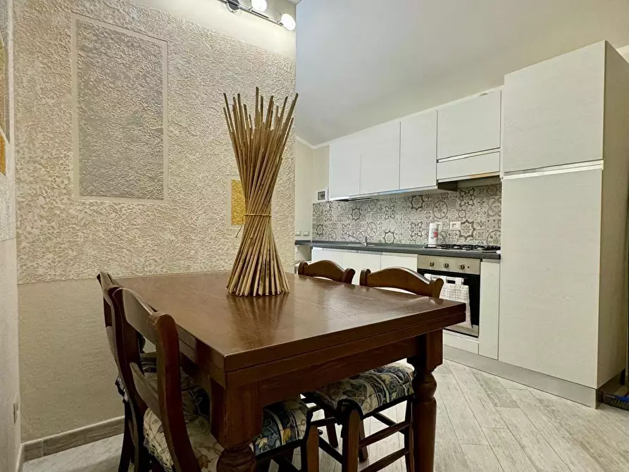 Immagine 60 di Villa in vendita  a Capannori