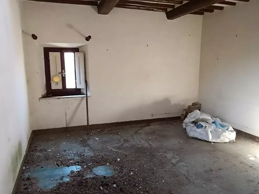 Immagine 20 di Casa colonica in vendita  a Vinci