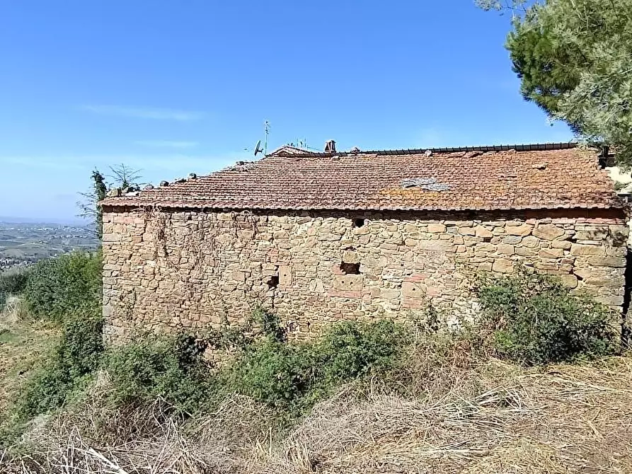 Immagine 30 di Casa colonica in vendita  a Vinci