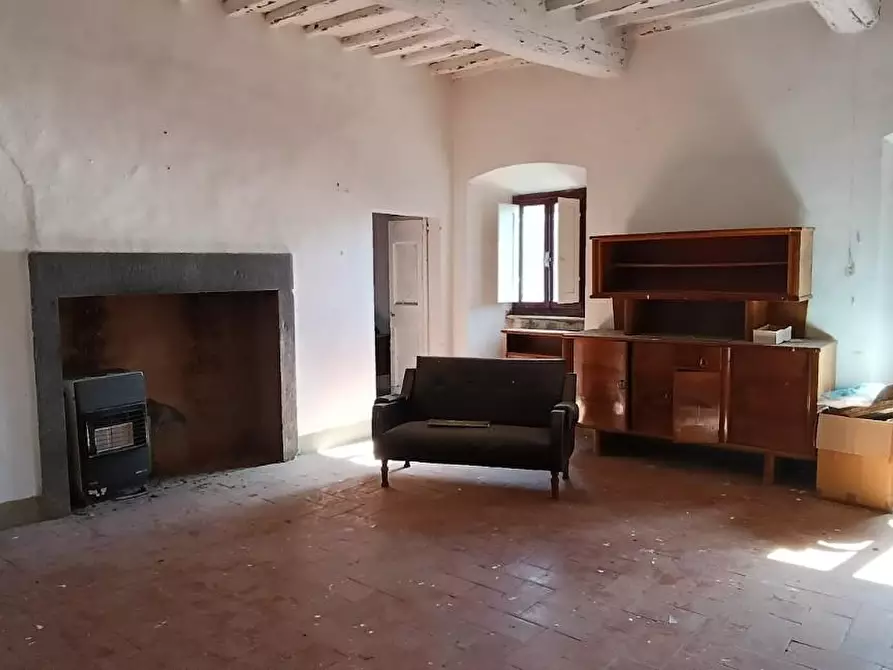 Immagine 4 di Casa colonica in vendita  a Vinci