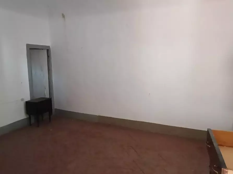 Immagine 16 di Casa colonica in vendita  a Vinci