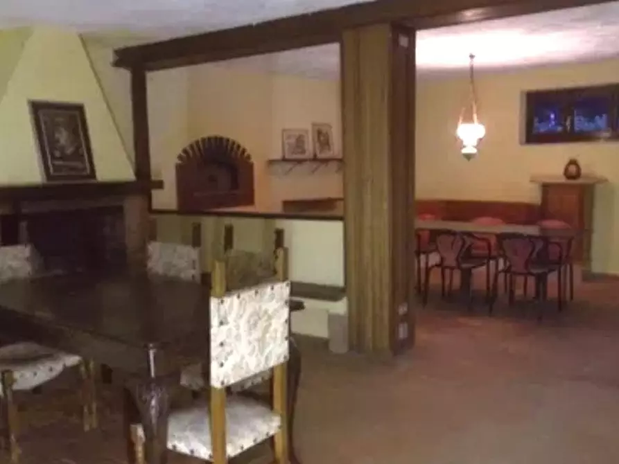 Immagine 16 di Casa indipendente in vendita  a Carrara