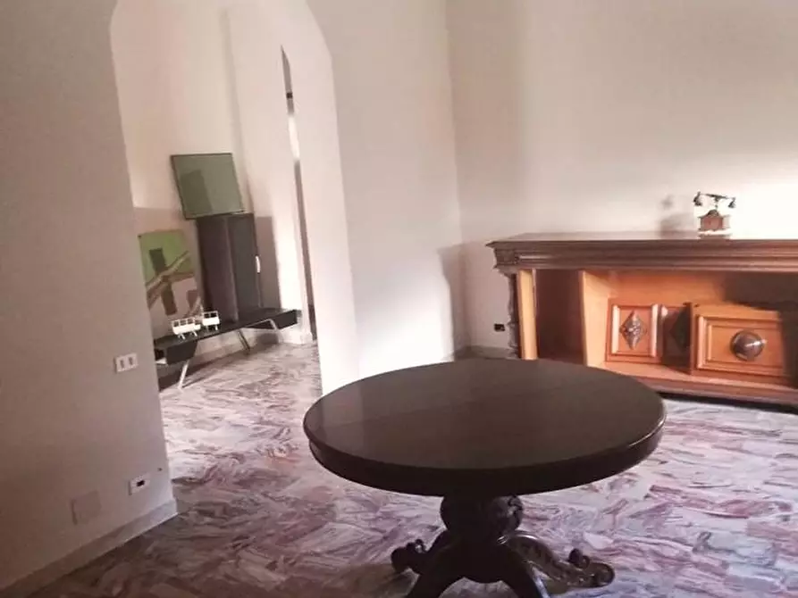 Immagine 11 di Casa indipendente in vendita  a Carrara