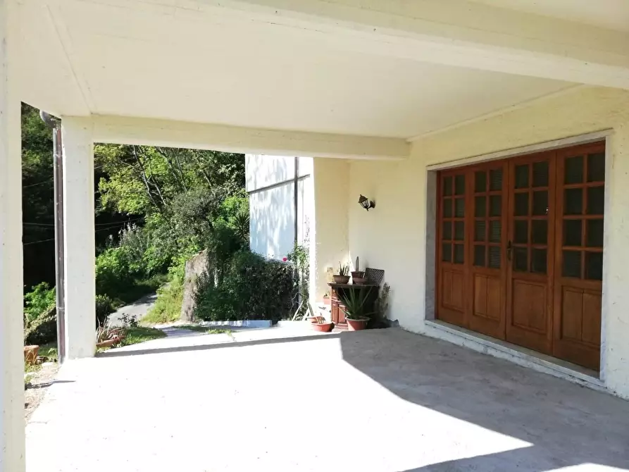 Immagine 4 di Casa indipendente in vendita  a Carrara