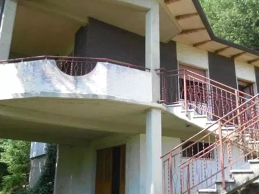 Immagine 6 di Casa indipendente in vendita  a Carrara